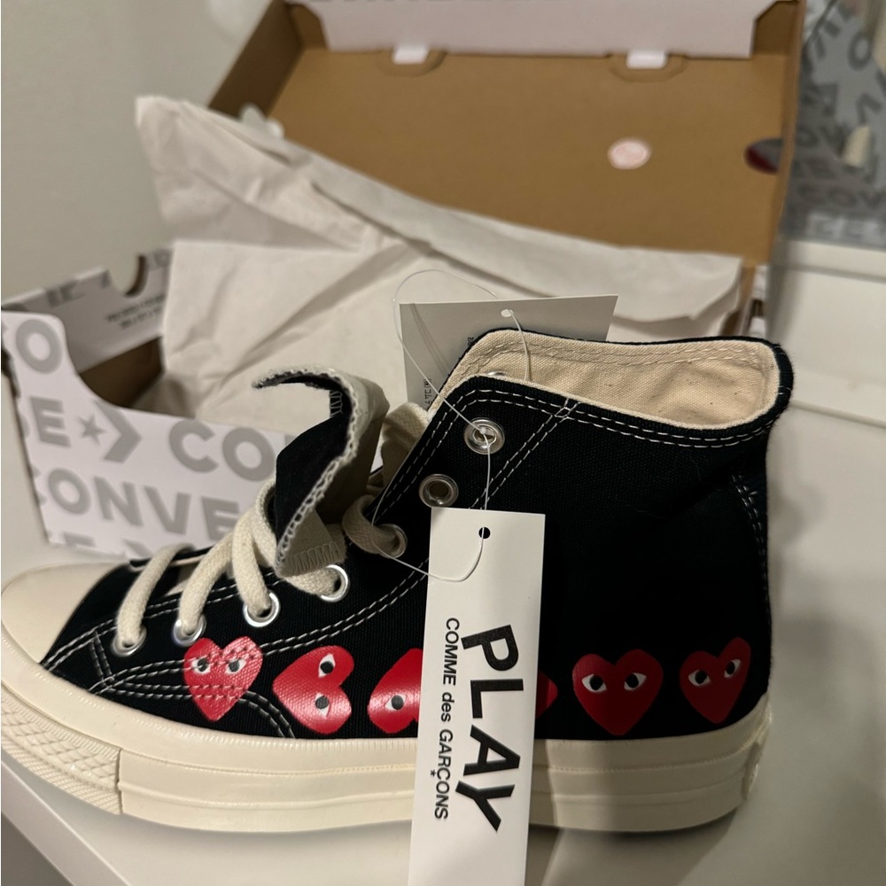 Brand new never worn 6.5 women’s